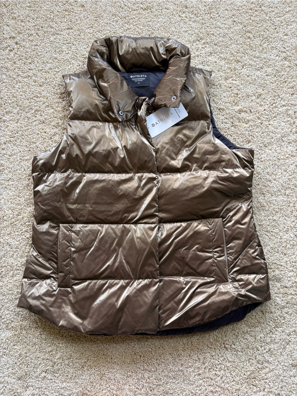 Athleta Downtown Metallic Puffer Vest NWT Pyrite Shine Size 1X